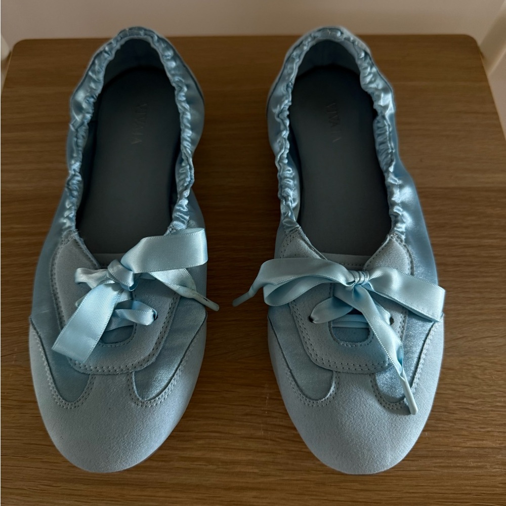 Elegant Blue Women's Flats with Ribbon